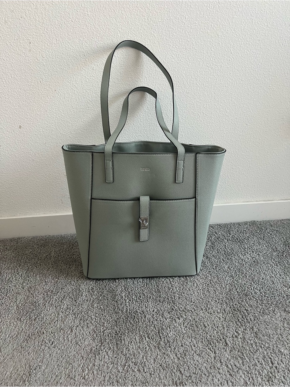 Izod Mint Green Pebbled Tote with Front Pocket